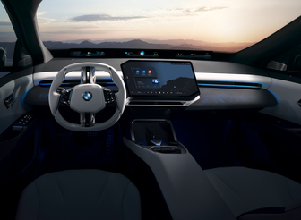 BMW-iX3-innan