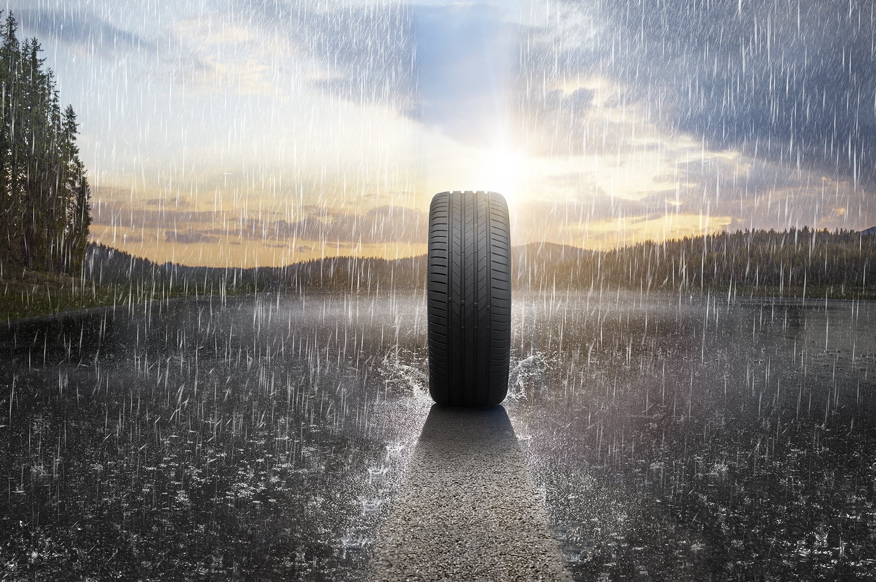 Turanza 6_Key visual_Bridgestone_Rain_Road_Tyre
